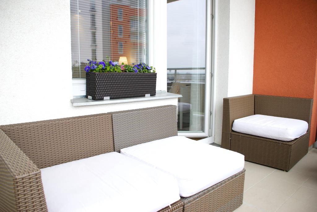A Nice Place To Stay Apartments Prag Rum bild