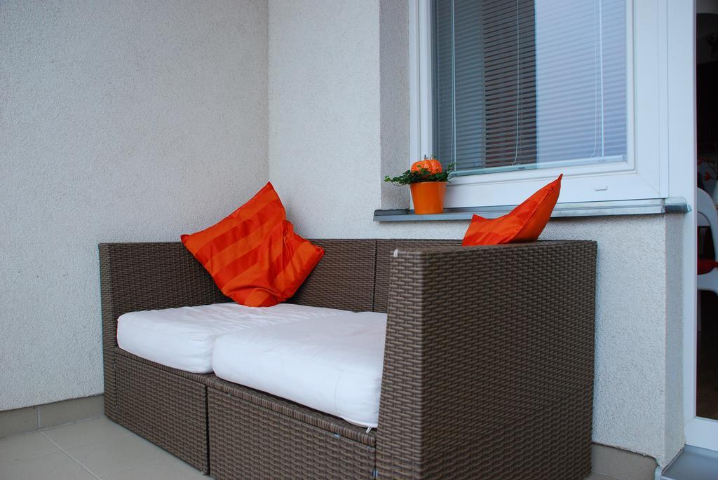 A Nice Place To Stay Apartments Prag Exteriör bild