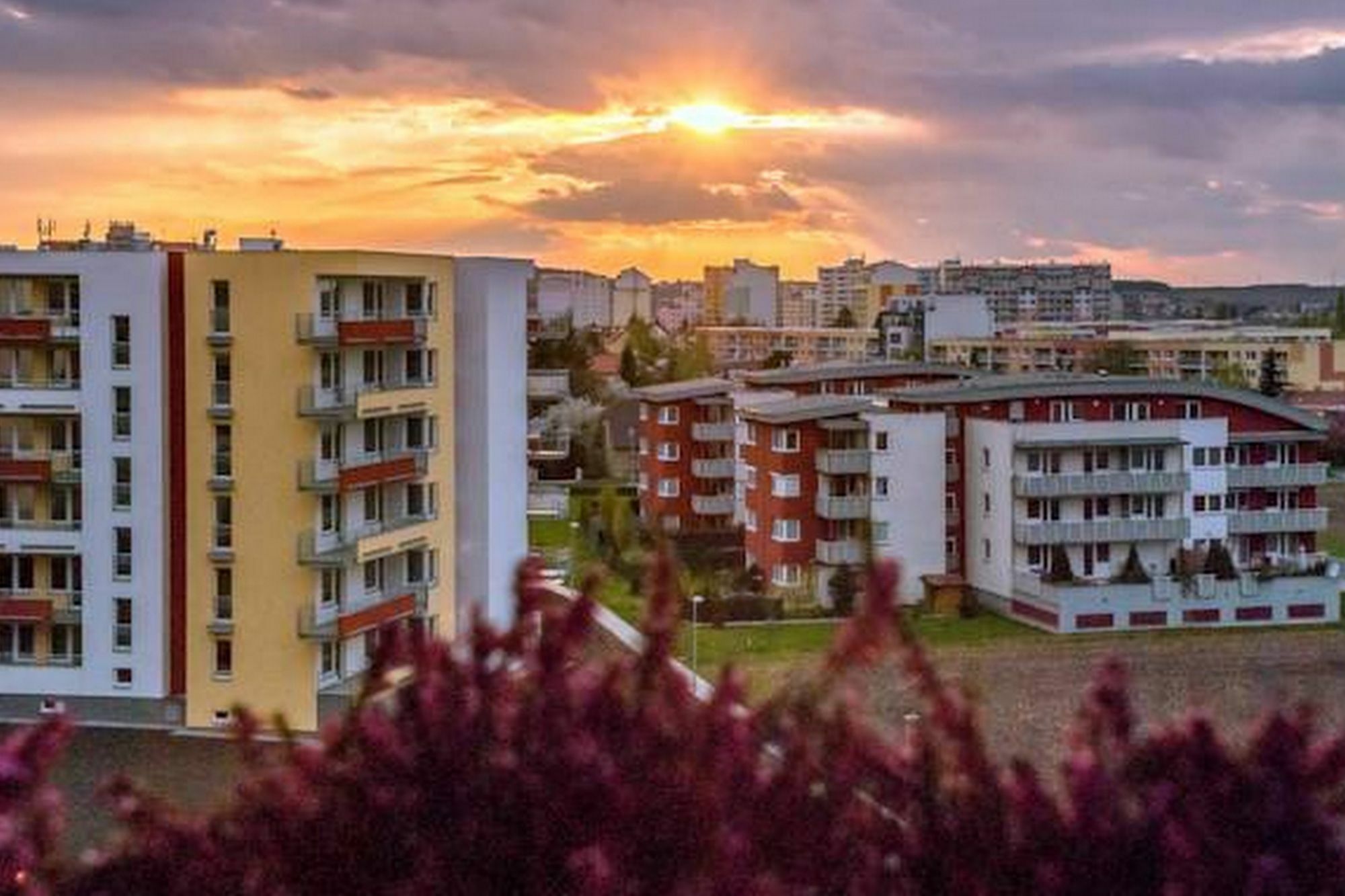 A Nice Place To Stay Apartments Prag Exteriör bild